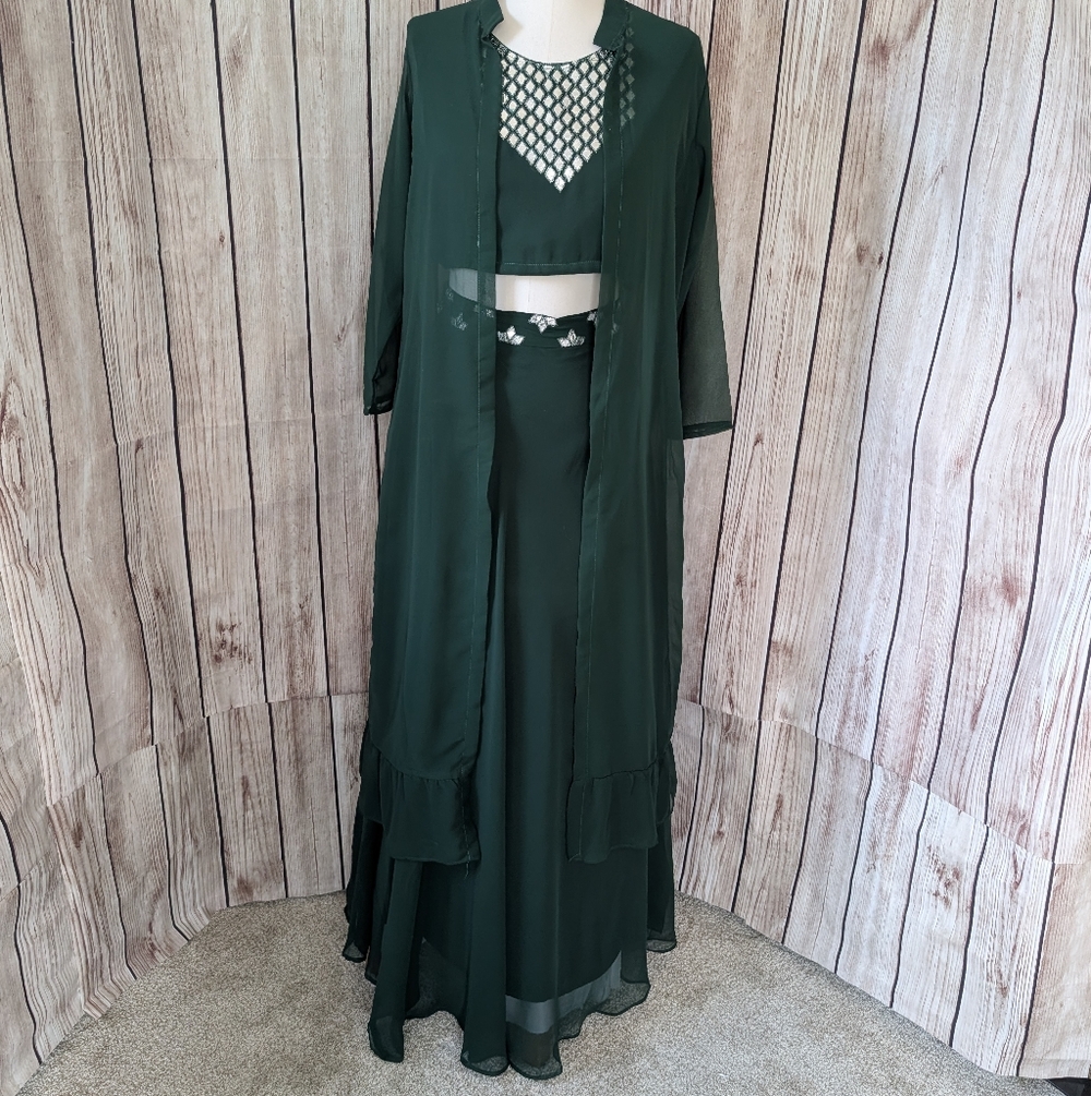 Emerald Green Ready to wear a 3 piece Indian Lehenga Choli dress.